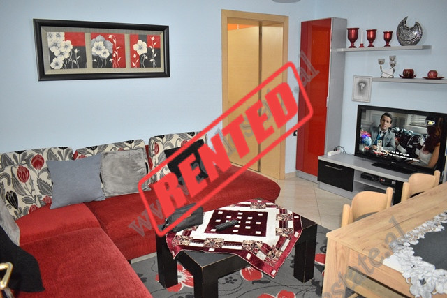 Apartament 2+1 me qera prane Universitetit te Inxhinierise se Ndertimit ne Tirane, ne rrugen Sander 